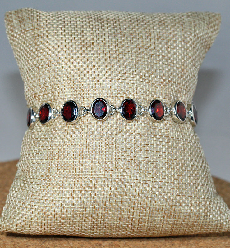 Oval Garnet Bracelet in Sterling Silver