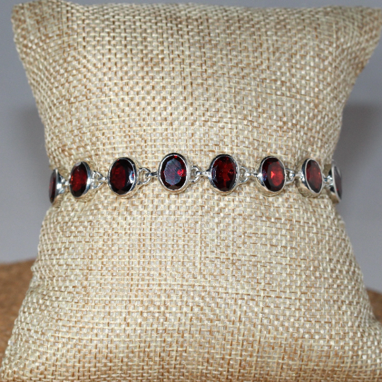 Minimalist Garnet Bracelet in Sterling Silver